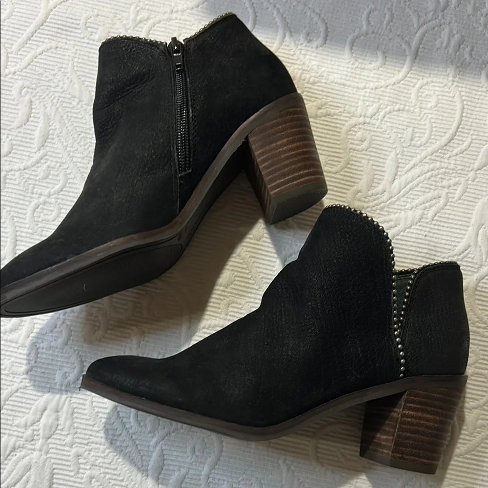 Lucky Brand Black Ankle Booties with Studded Detail size 6